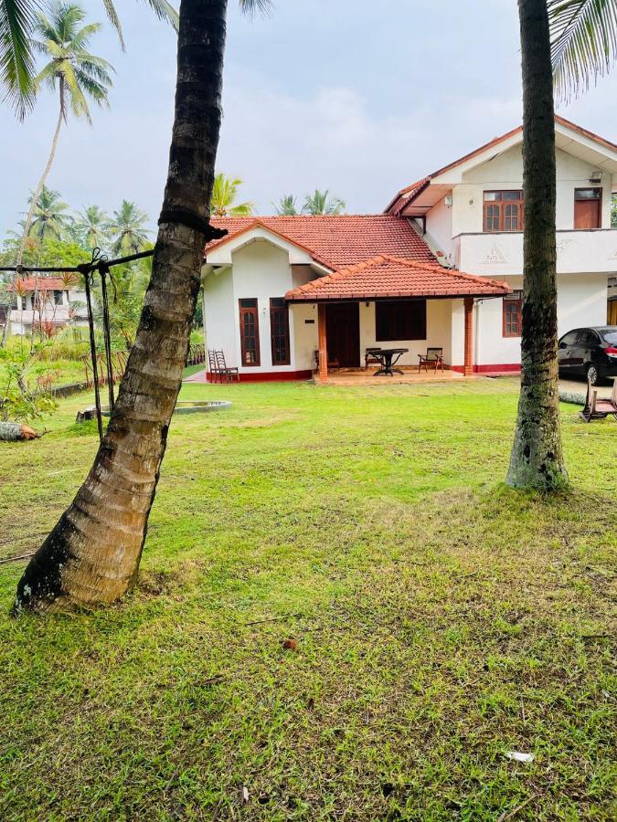 Surf Front Hotel Ahangama Luaran gambar