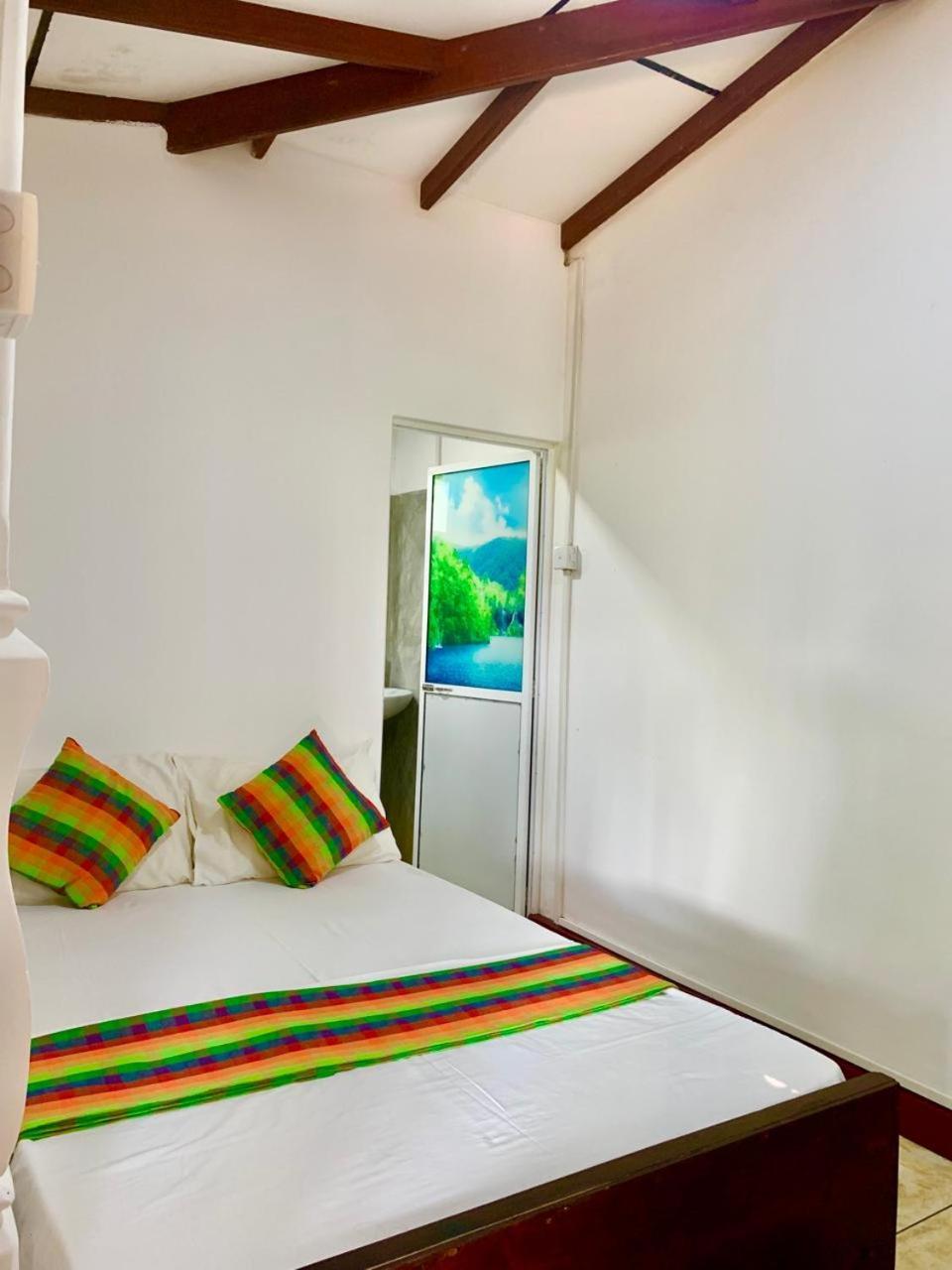 Surf Front Hotel Ahangama Luaran gambar